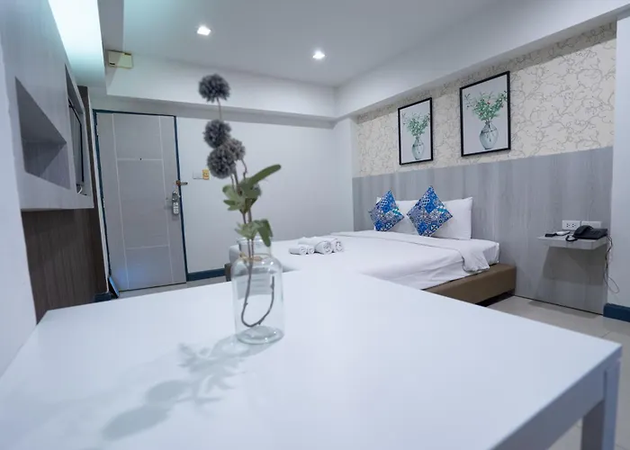 The Spring 4* Bangkok